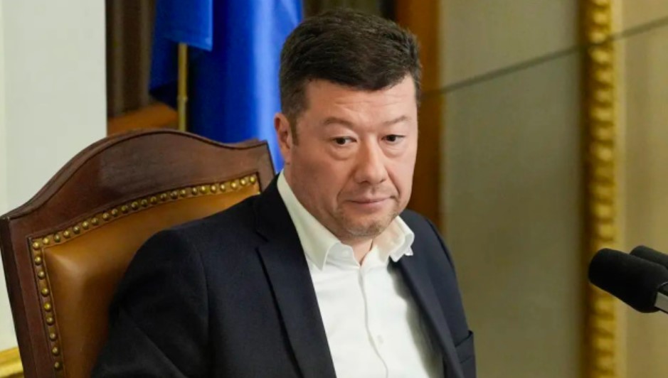 Скорочення виплат біженцям у Чехії наполовину: Окамура оголосив свої плани